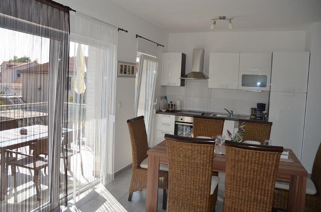 Apartments Villa Marina Vodice Bilik gambar